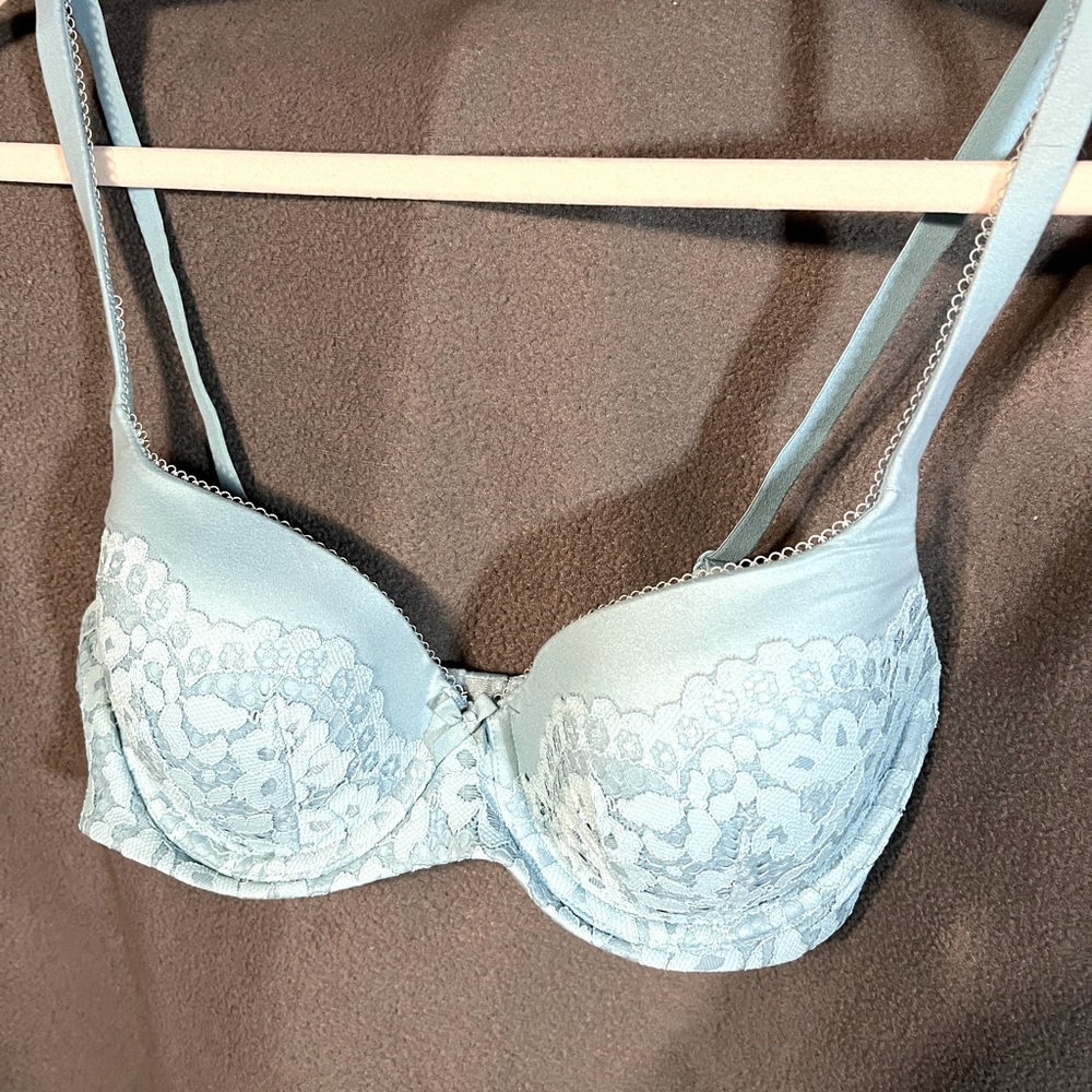 Victoria’s Secret bra